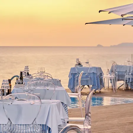 普林西皮迪皮耶蒙特大酒店 维亚雷焦