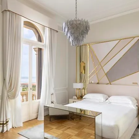Grand Principe Di Piemonte Hotel